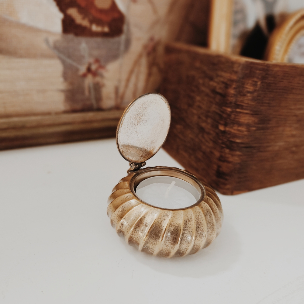Vintage Brass Candle Holder/Trinket Dish - Picture 2 of 7